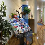 N&z Hotel Trappes