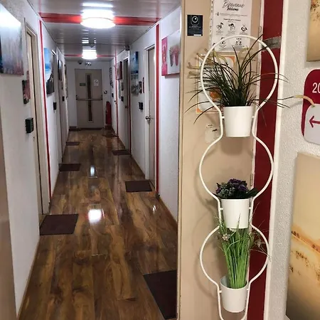 Hotel N&z *